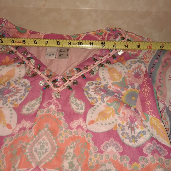 Elegant Paisley Maxi Dress - Picture 4 of 12